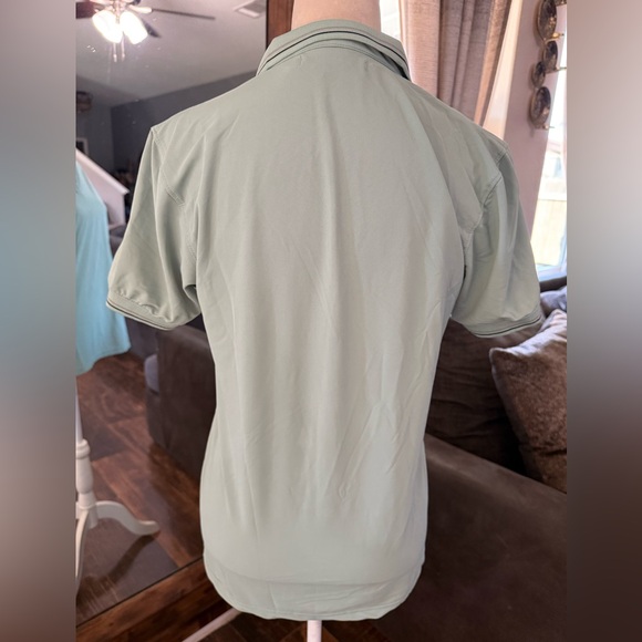 Burberry sage size L - Picture 4 of 5